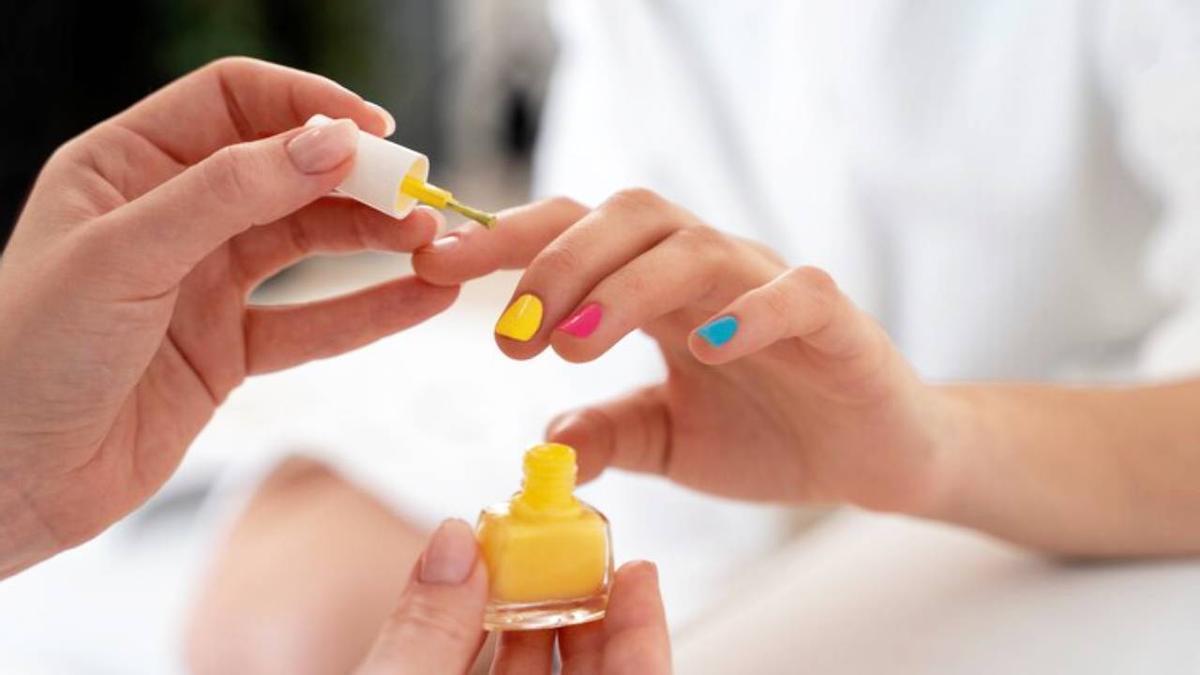 Cada cuánto hay que quitarse el esmalte de uñas