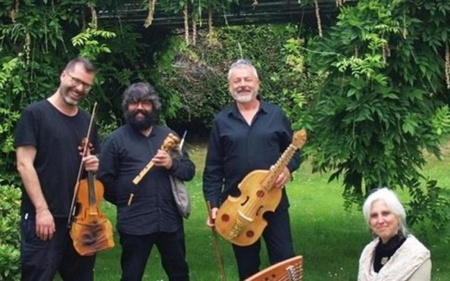 Integrantes del grupo gallego Chruinne, que bebe de la música clásica. / Chruinne. Integrantes del grupo gallego Chruinne, que bebe de la música clásica.