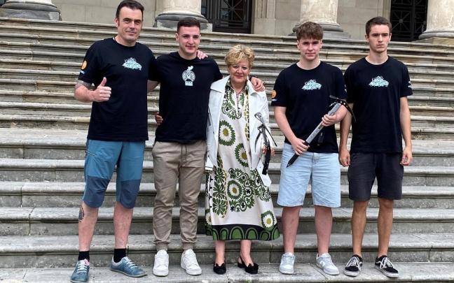 Aurkezpenean egindako irudia.