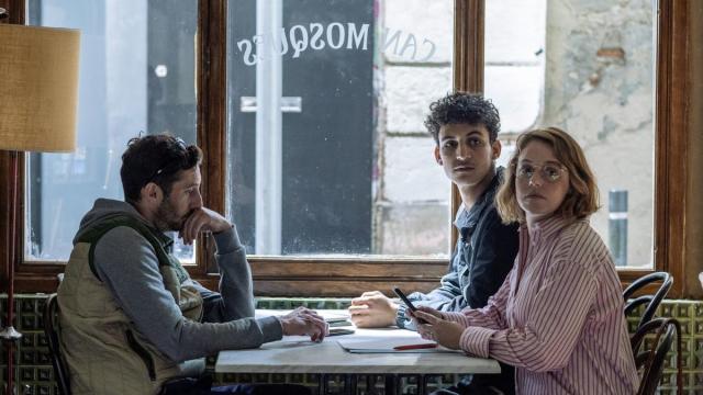 Imagen de los protagonistas de la serie 'Ravalear'