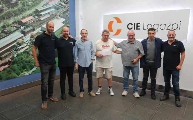 Fernández, Nájera, Burguera, Salmerón, Martín, Hormaetxe y Valbuena.