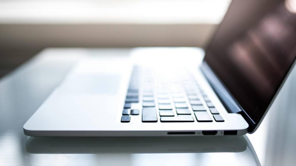 En julio ampliaron capital 84 empresas vascas y se disolvieron 104.