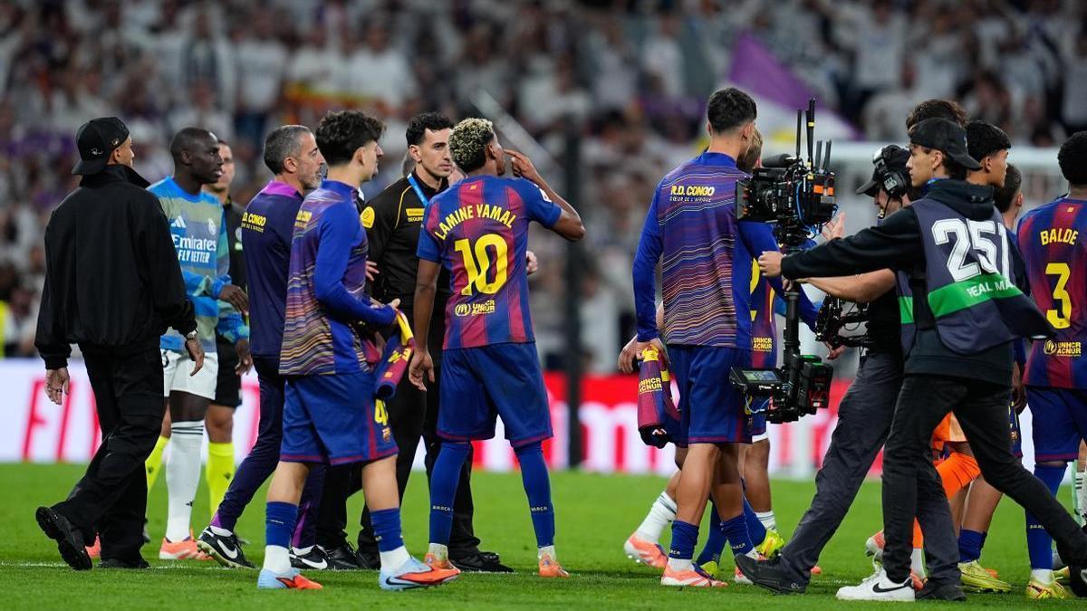 Lamine Yamal responde a los reproches de los jugadores del Real Madrid.