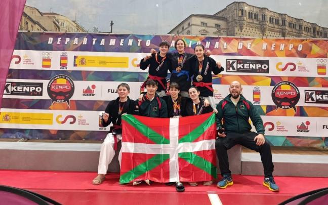 Atletas de Atama tras el brillante campeonato que realizaron en Guadalajara.