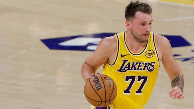 Luka Doncic, durante un partido con Los Angeles Lakers de la presente temporada.