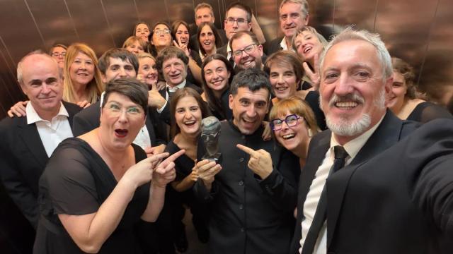 Las y los integrantes de Ganbara desbordan alegría tras alzarse con el triunfo en Burgos.