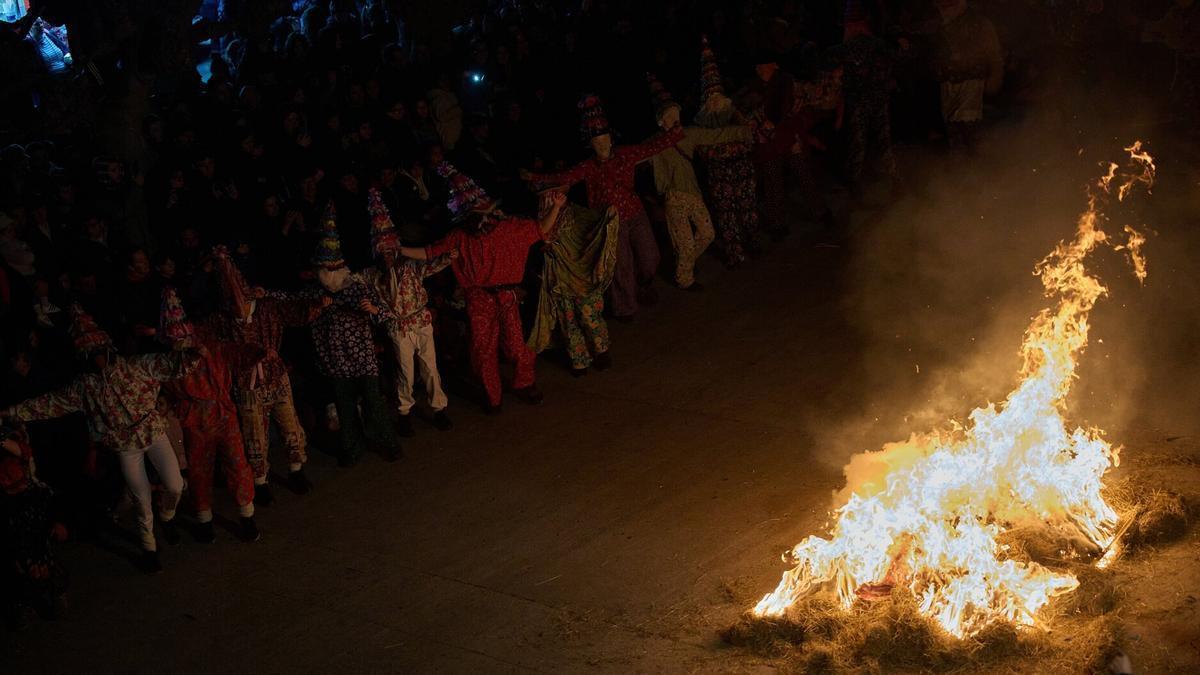 Los pueblos de Debabarrena abrazarán la magia del fuego en la noche del 23 de junio.