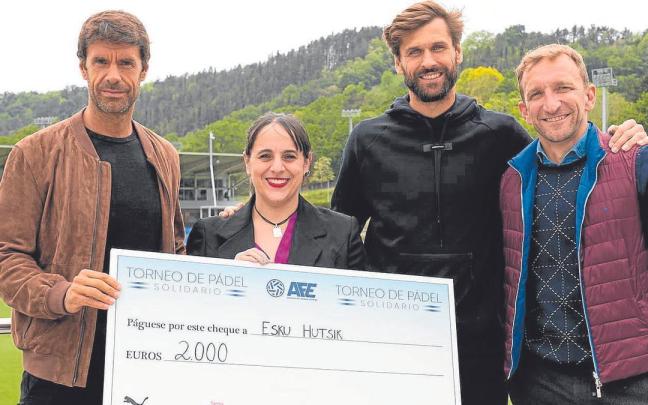Xabi Prieto y Fernando Llorente, ganadores del torneo