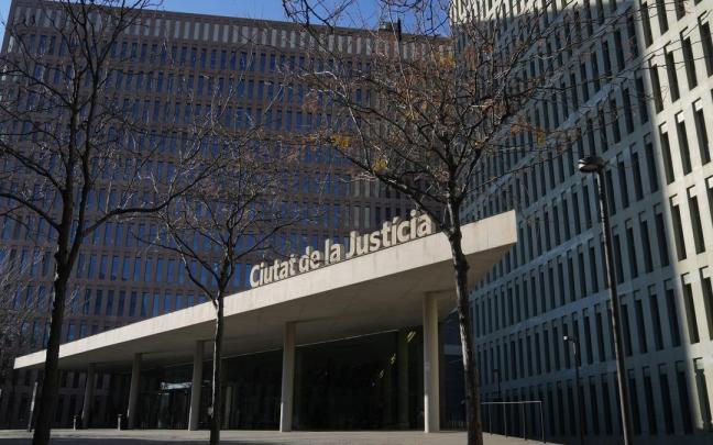 Fachada de la Ciutat de la Justícia de Barcelona