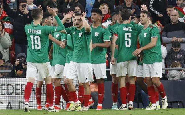 La Euskal Selekzioa se enfrentó a Uruguay el año pasado en San Mamés.