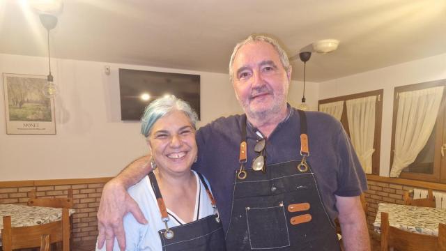 Yolanda Etxebarria e Iñaki Méndez regentan el local desde el 25 de septiembre