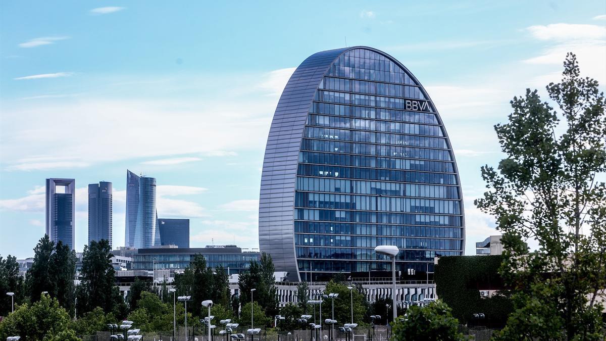 Fachada del edificio ‘La Vela’, en la ciudad del BBVA en Madrid, en una imagen captada esta semana.