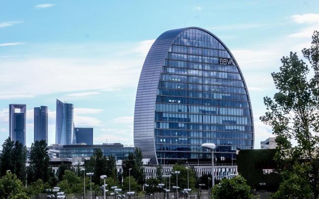 Fachada del edificio ‘La Vela’, en la ciudad del BBVA en Madrid, en una imagen captada esta semana.