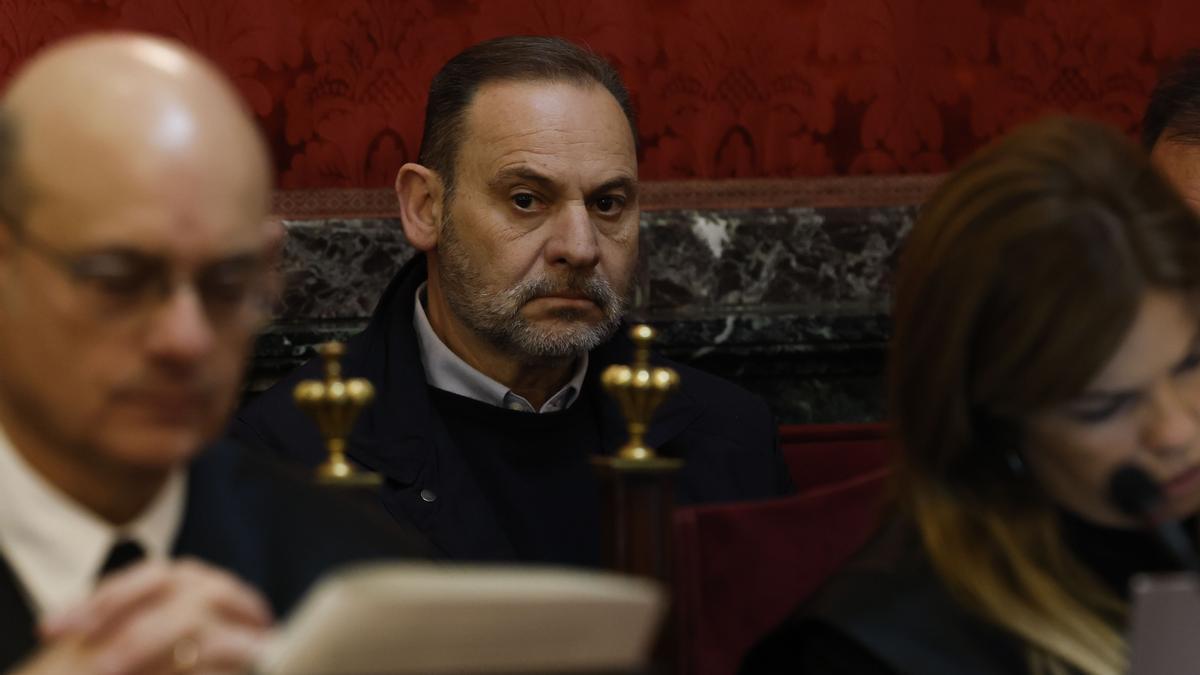 El exministro José Luis Ábalos durante la audiencia preliminar en el Tribunal Supremo