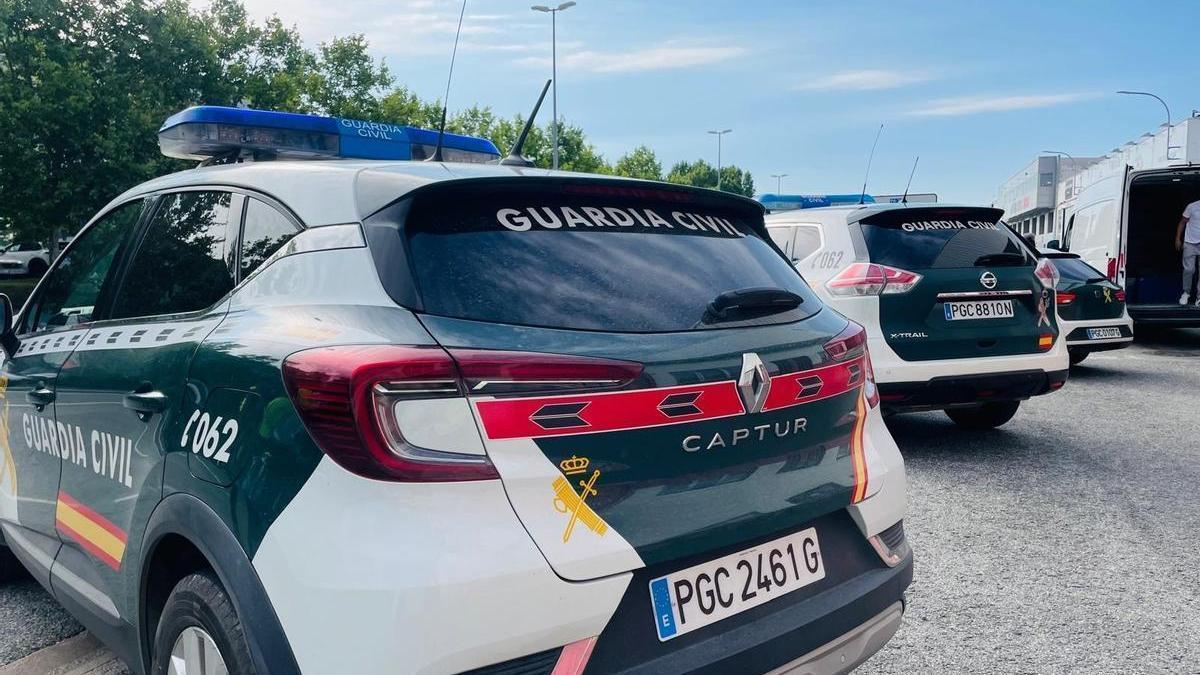 Vehículos de la Guardia Civil.