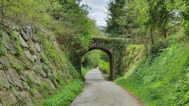 El camino de la Via Verde, sencillo y bonito