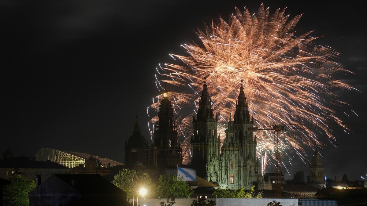 Fuegos artificiales en Santiago de Compostela.