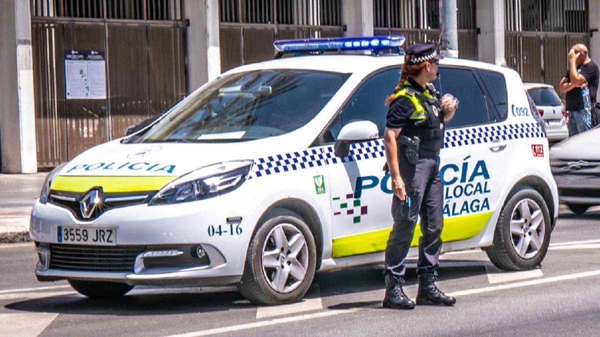 Una agente de la Policía Local de Málaga.