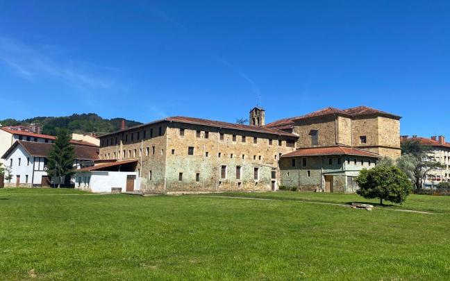 Convento Santa Klara de Zarautz. / Pedro Amundarain Convento Santa Klara de Zarautz.
