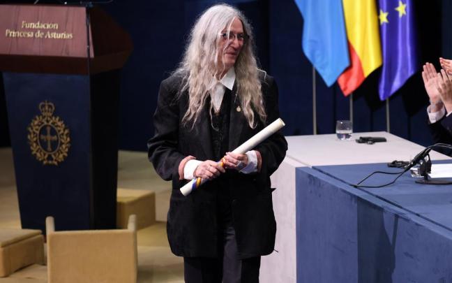 La cantante Patti Smith durante la entrega de los Premios Princesa de Asturias 2026 en el Teatro Campoamor