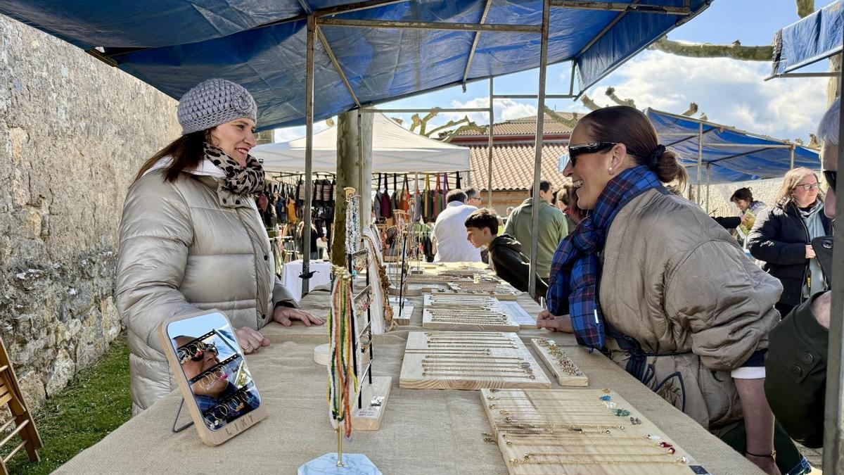 Gaintzako Periazoka, iruditan