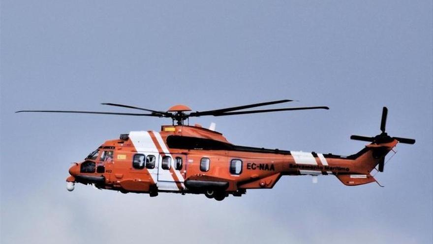 Los cadáveres han sido evacuados por un helicóptero de Salvamento Marítimo.