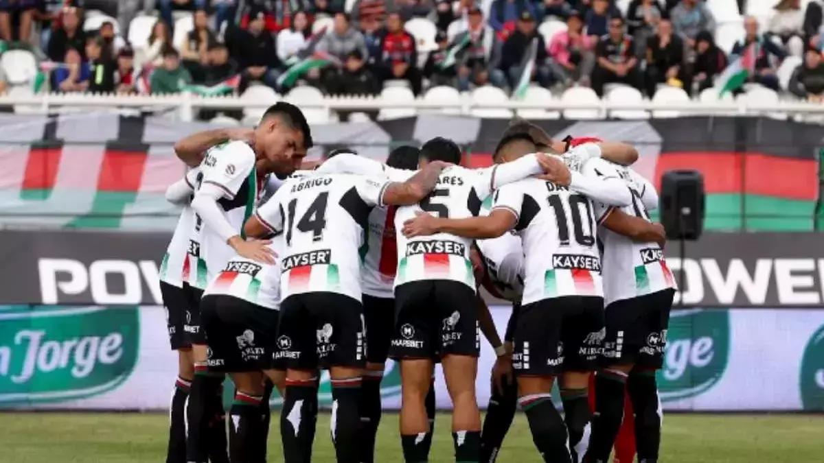 Plantilla de Palestino previo a un encuentro