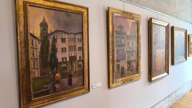 Algunas de las pinturas de Enrique Albizu expuestas en la exposición