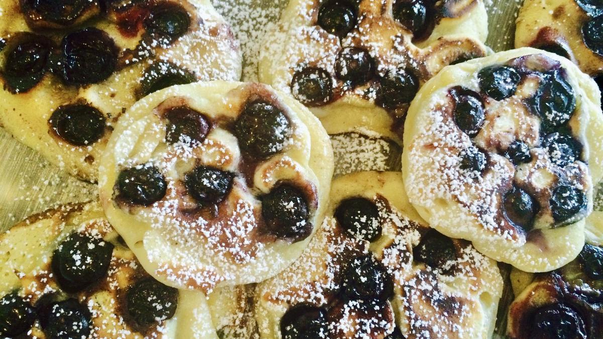 Mini tortitas con arandanos.