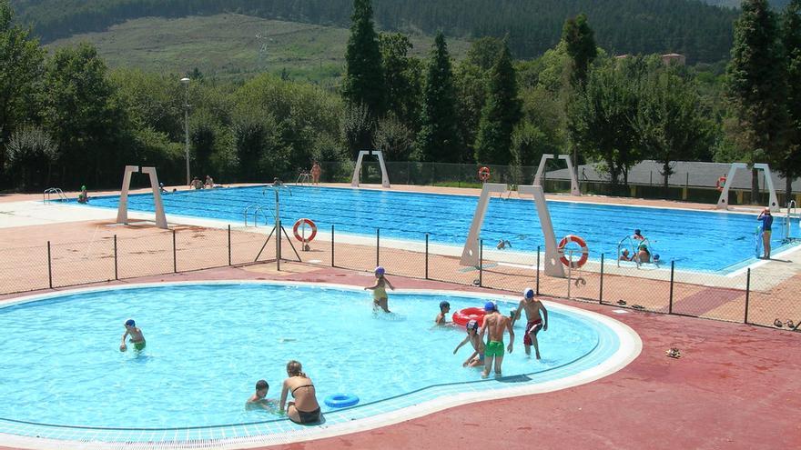 Piscinas municipales de Okondo
