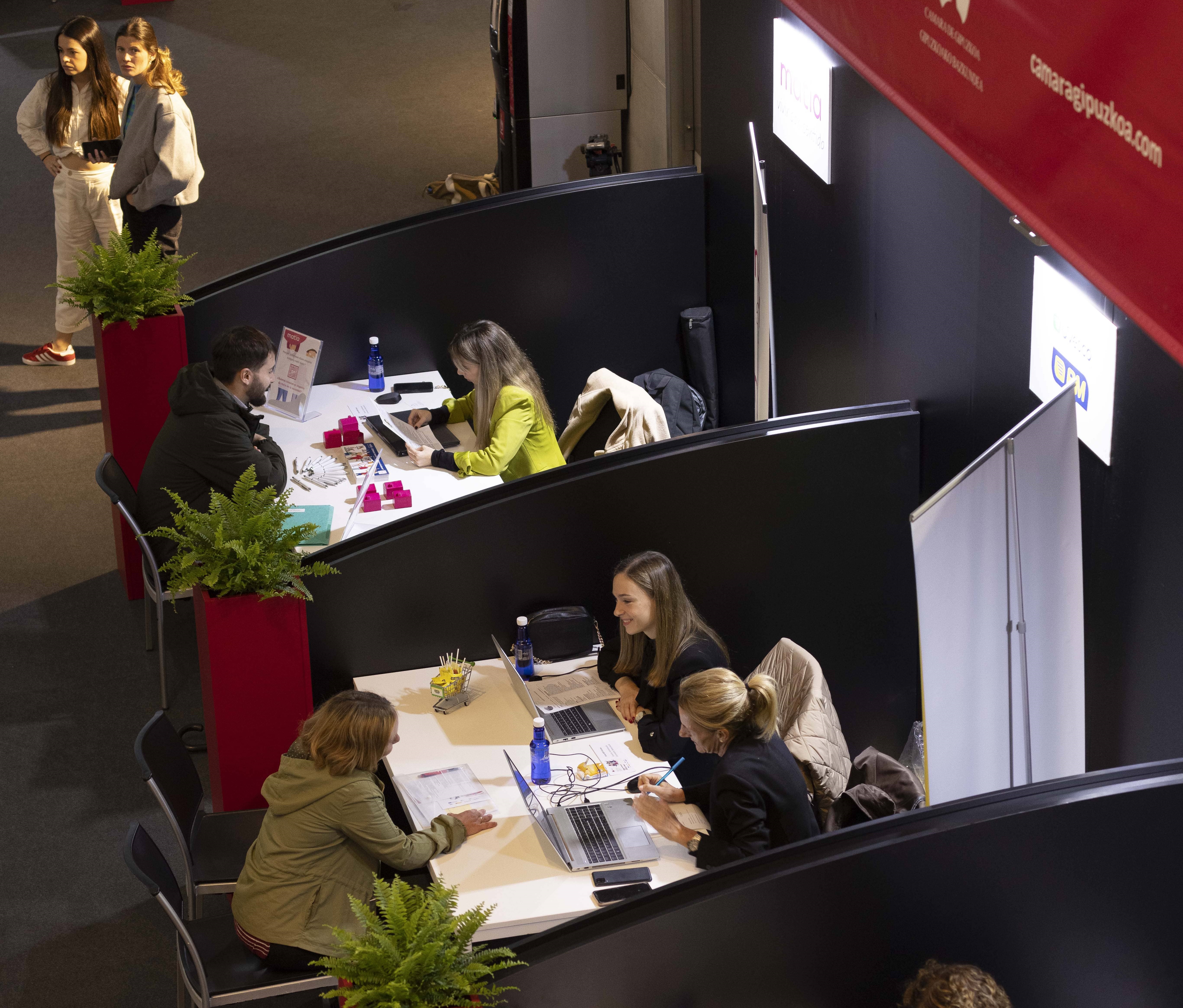 Imagen de una edición anterior de la Feria de Empleo de la Cámara de Gipuzkoa