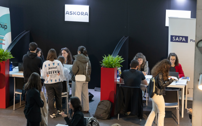 Imagen de archivo de una edición anterior de la Feria de Empleo de Cámara de Gipuzkoa