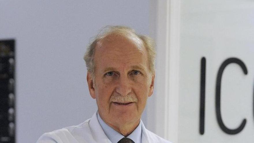 El oftalmólogo Juan Duran de la Colina.