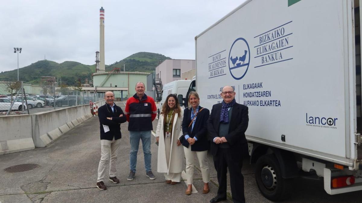 Petronor ha donado 30 ordenadores al Banco de alimentos de Bizkaia