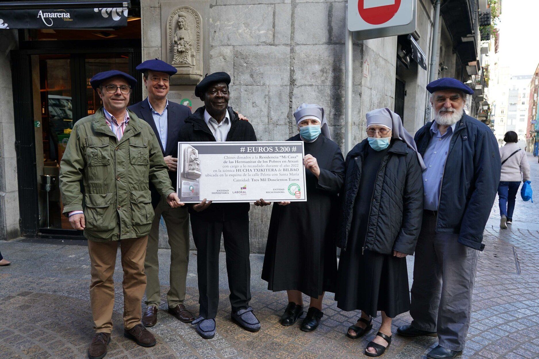 Entrega el año pasado de 3.200 euros a la Residencia de las Hermanitas de los Pobres en Atxuri.