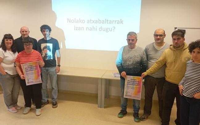 Presentación de la iniciativa de 'creación comunitaria' promovida por el Ayuntamiento y la UDA.