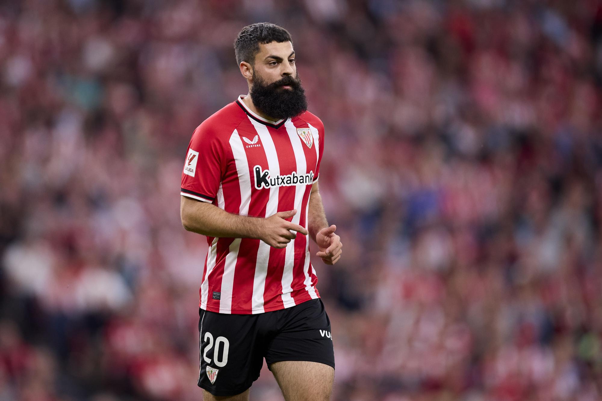 Asier Villalibre durante su etapa en el Athletic