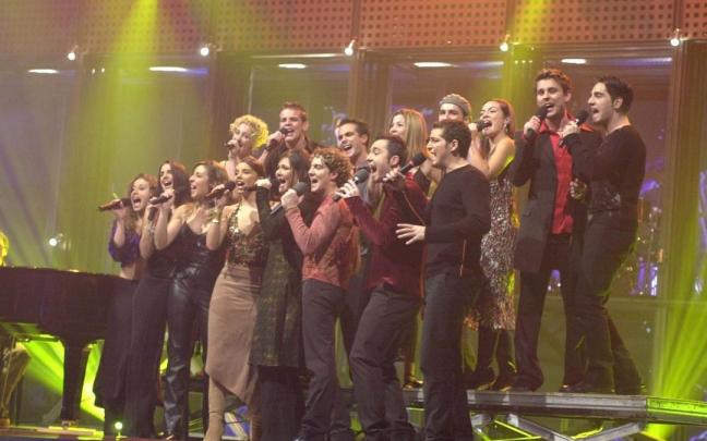 Imagen de la primera edición de ‘Operación Triunfo’, con sus 16 participantes