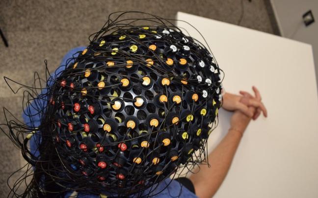 Casco sensorizado del proyecto Neumonas.