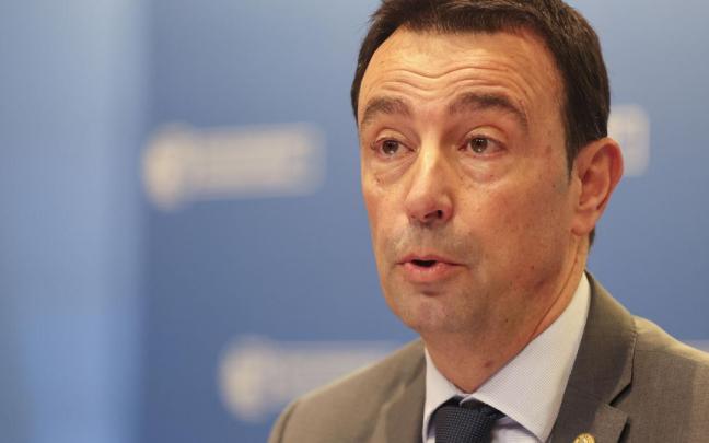 El vicelehendakari segundo y consejero de Economía, Trabajo y Empleo, Mikel Torres