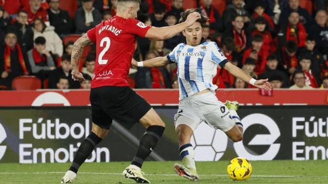 El disparo que Kubo ha convertido en gol. / CATI CLADERA