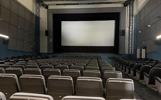 Sala de cine vacía.