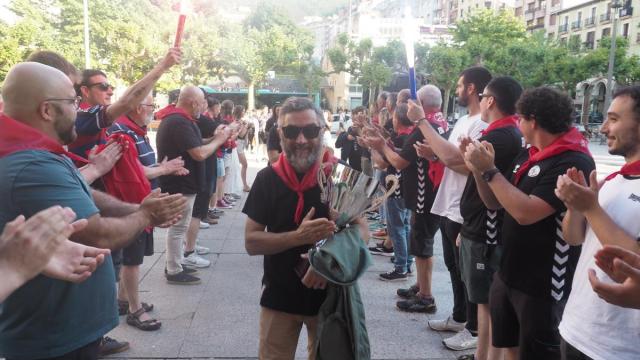 Homenaje al Eibar Rugby Taldea