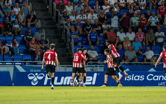 El Bilbao Athletic celebrando la victoria ante el Tenerife / Athletic Club