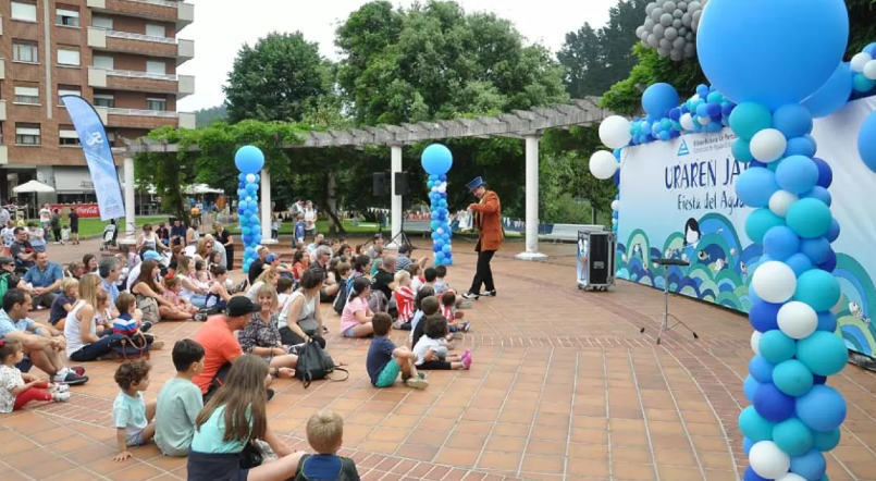 En la Fiesta del Agua habrá actividades lúdicas como juegos, bailes, exhibiciones de magia, etc.... | Consorcio Aguas Bilbao Bizkaia