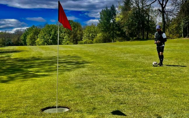 Jugadores de footgolf. Fotos: Diputación de Araba