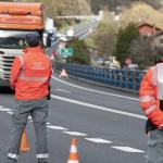 Agentes de la Policía Foral en un control. Rubén Plaza