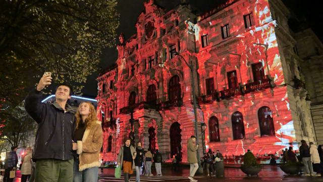  El Palacio Foral celebra sus 125 años de historia con un espectáculo de luces