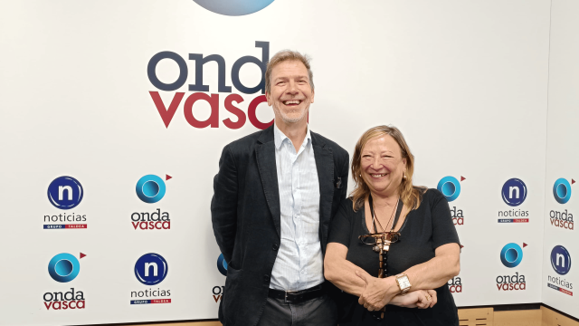 María Eugenia Salaberri y Pepe Cerezo en los estudios de ONDA VASCA