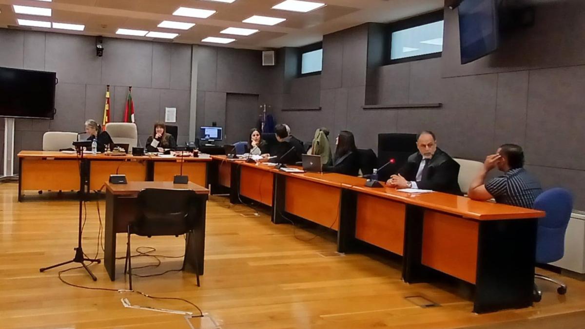 Juicio contra el acusado de matar a un varón de 73 años en Bilbao. / EUROPA PRESS